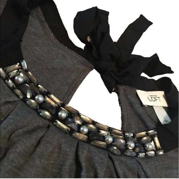 New LOFT Charcoal Jersey Knit Shift Dress Bead Accented Neckline Women Size L - Picture 4 of 9